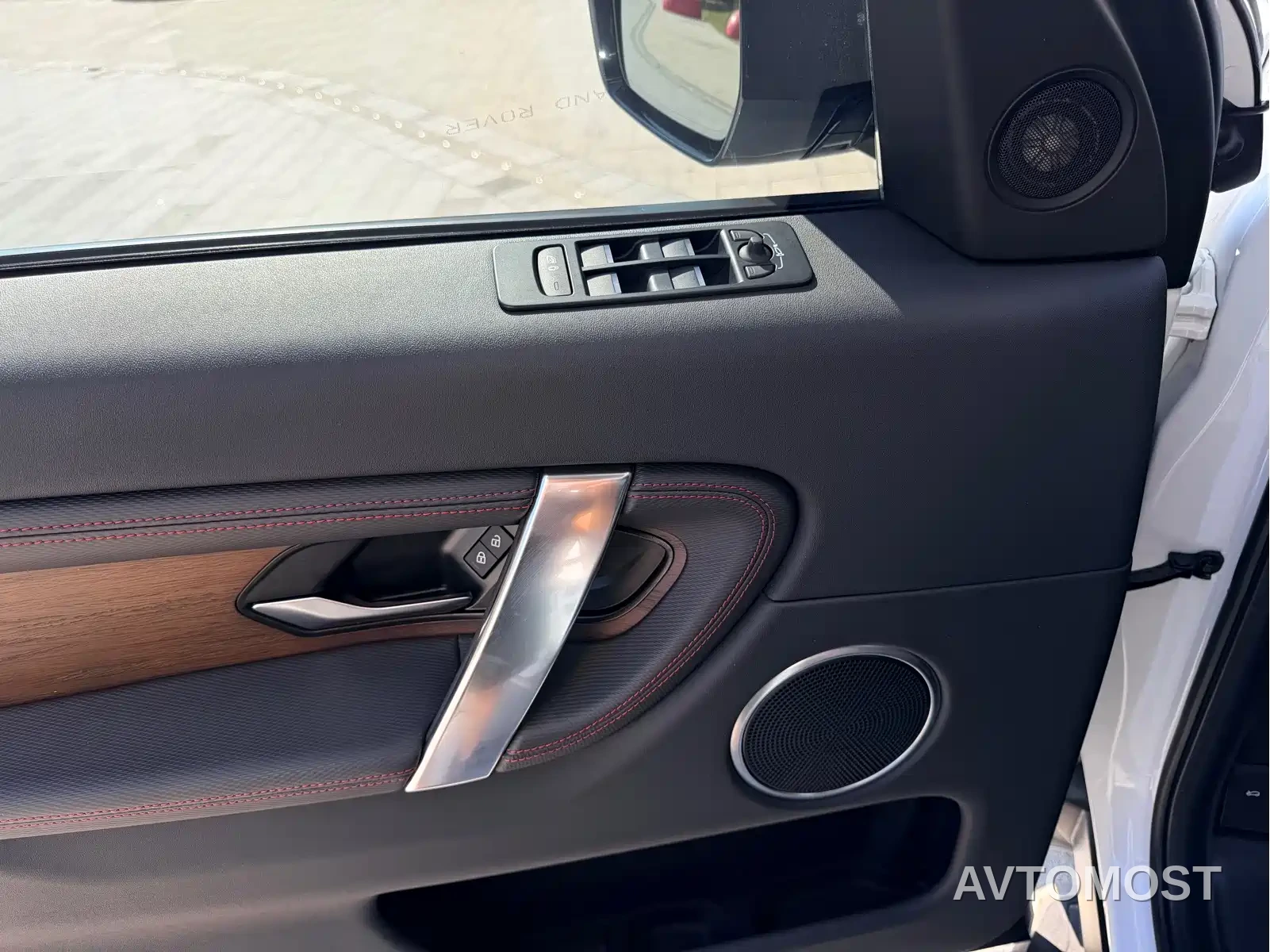 Land Rover Discovery Sport 2023 249PS R-Dynamic S Performance Version — фото 6
