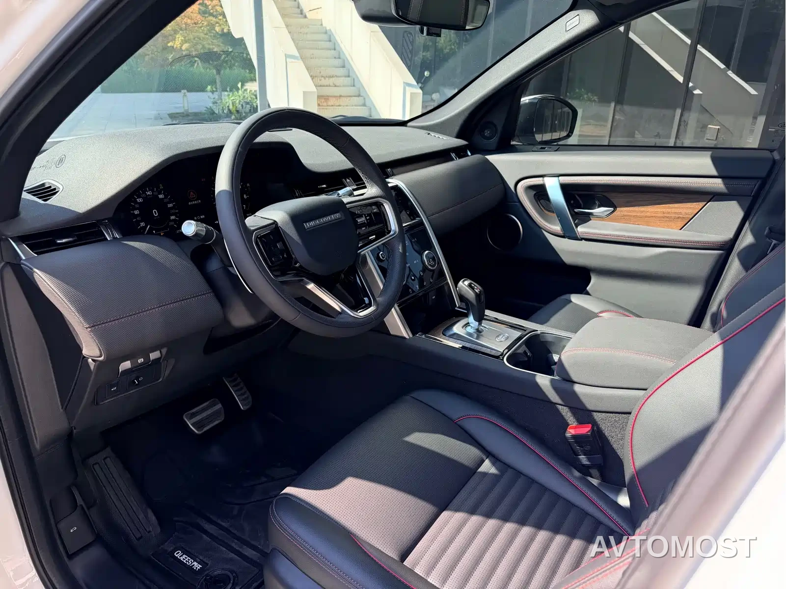 Land Rover Discovery Sport 2023 249PS R-Dynamic S Performance Version — фото 8