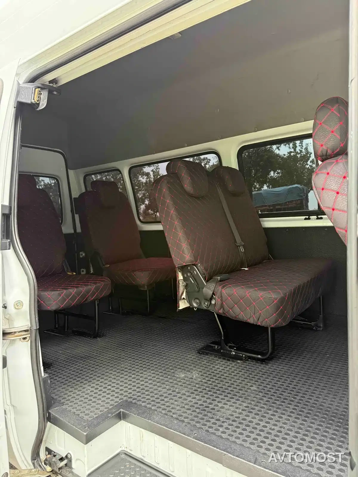 Jiangling Tesun 2021 Model 2.8T Space King Taurus Edition Long Wheelbase Medium-High Roof Single Rear Tire-Step 6-Seater Diesel China VI JX493 — фото 4
