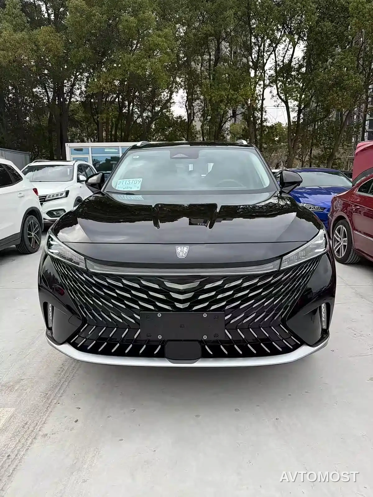 Roewe RX5 New Energy 2023 eRX5 Super Hybrid Superior Edition — фото 2