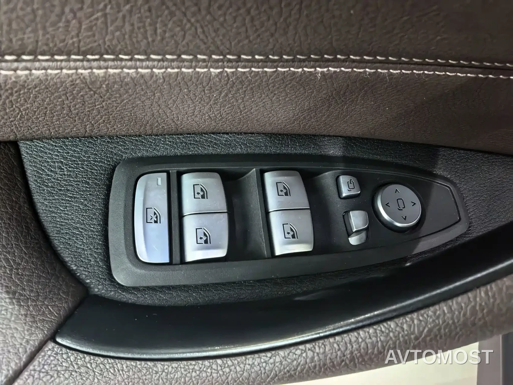 BMW X1 2022 sDrive25Li Leading — фото 11
