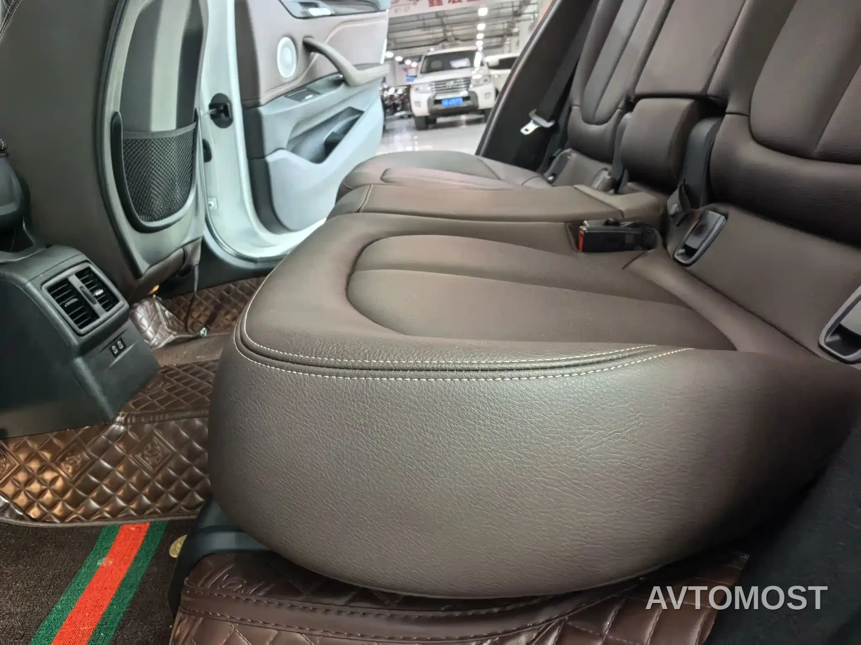 BMW X1 2022 sDrive25Li Leading — фото 14