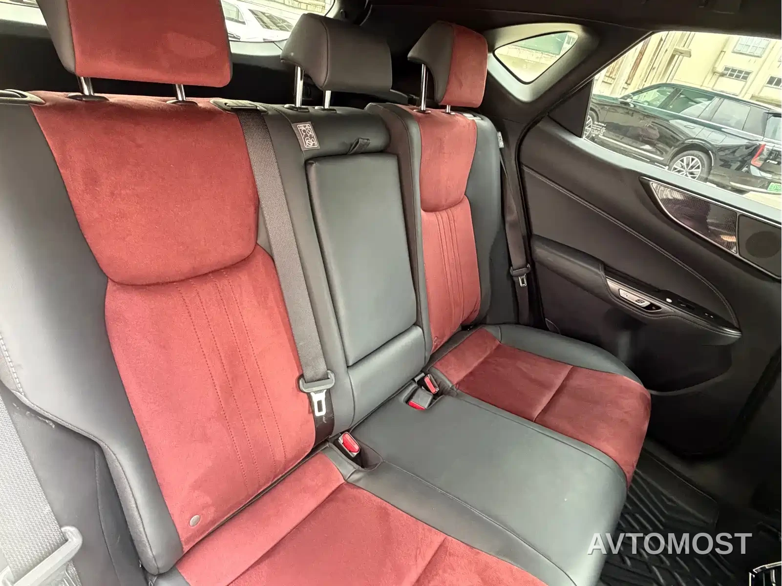 Lexus NX 2022 260 FWD Innovation Edition — фото 8