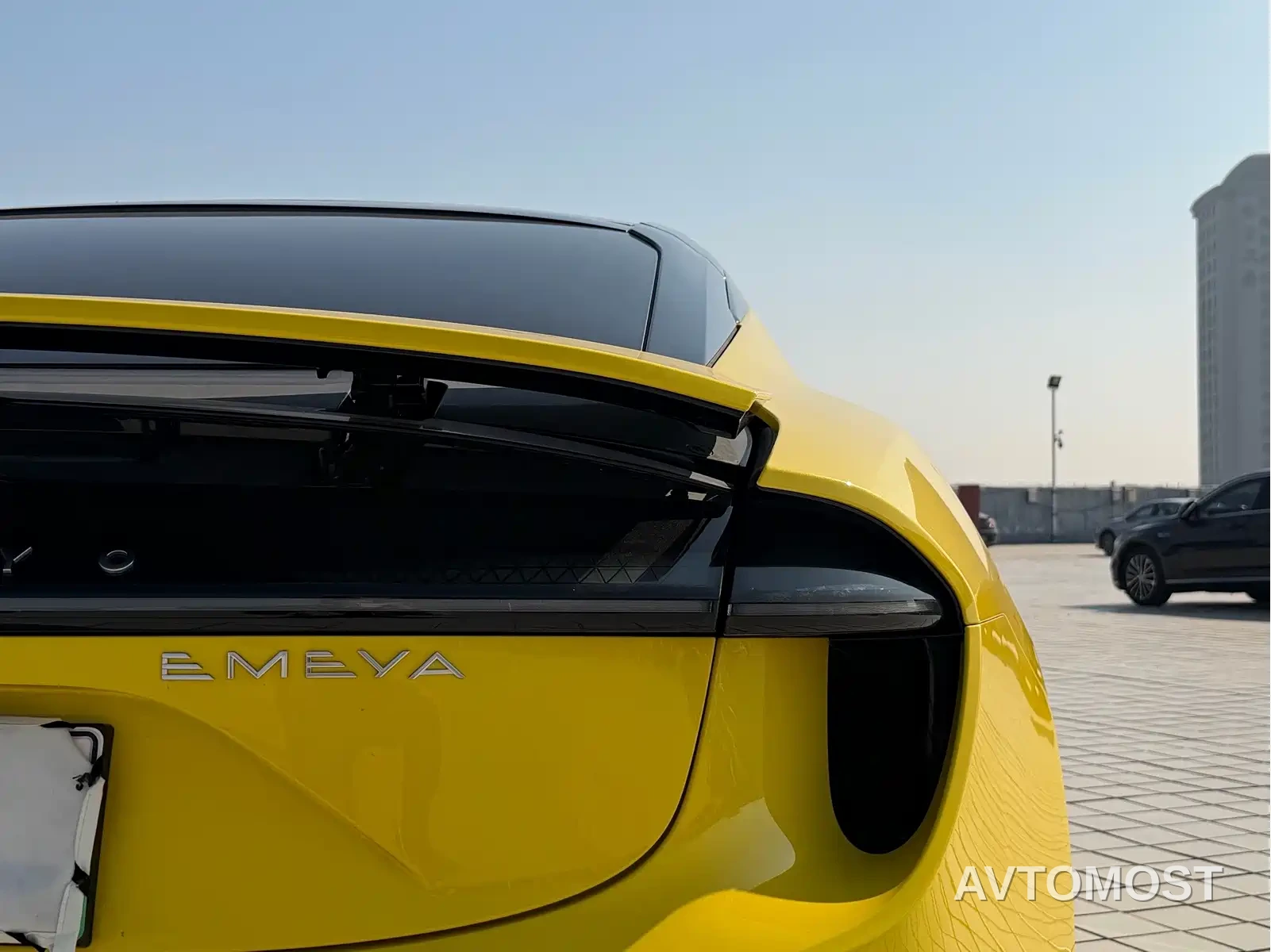 Lotus Cars EMEYA Blossom 2024 EMEYA S+ — фото 13