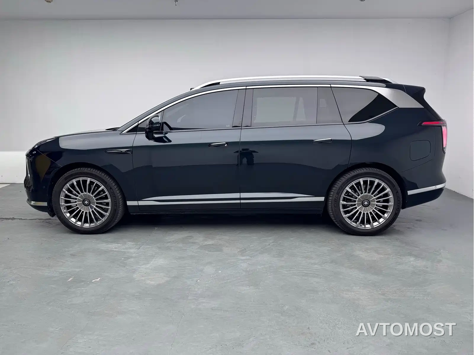 GAC Haobo Hyper HL 2025 Model Revised 350 Max 6-Seater Lidar Version — фото 12