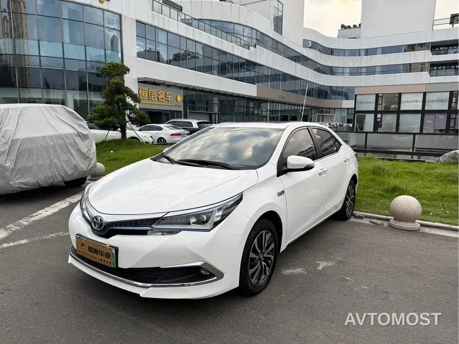 Toyota Corolla Twin Engine E+ 2020 1.8L E-CVT Comfort Edition
