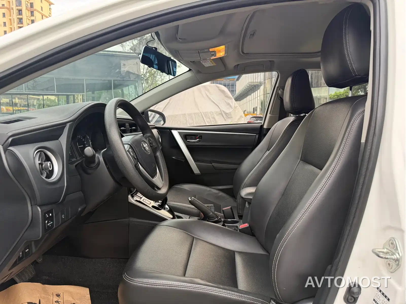 Toyota Corolla Twin Engine E+ 2020 1.8L E-CVT Comfort Edition — фото 3