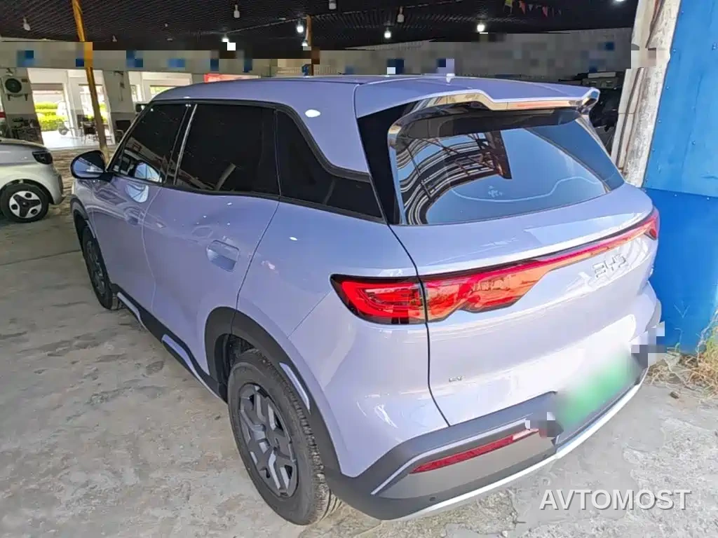 BYD Yuan UP 2025 Model 301KM Navigator — фото 4