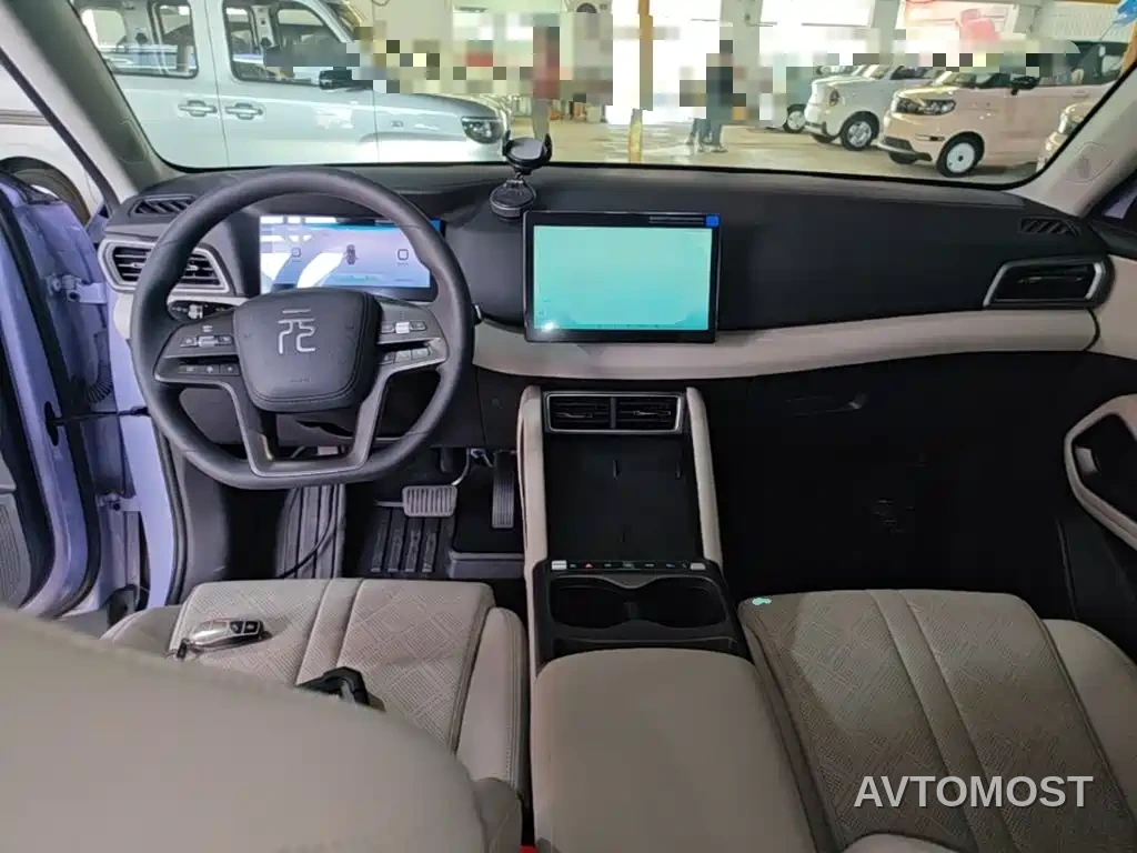 BYD Yuan UP 2025 Model 301KM Navigator — фото 9