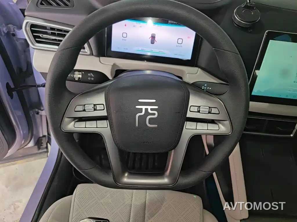 BYD Yuan UP 2025 Model 301KM Navigator — фото 10