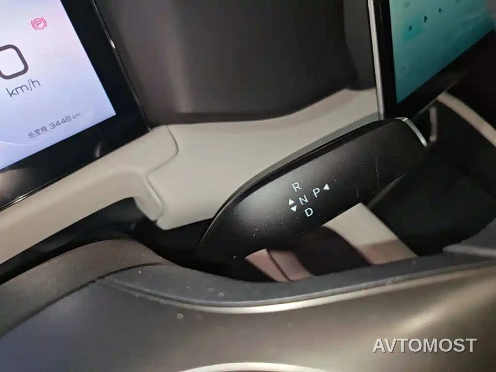 BYD Yuan UP 2025 Model 301KM Navigator — фото 13