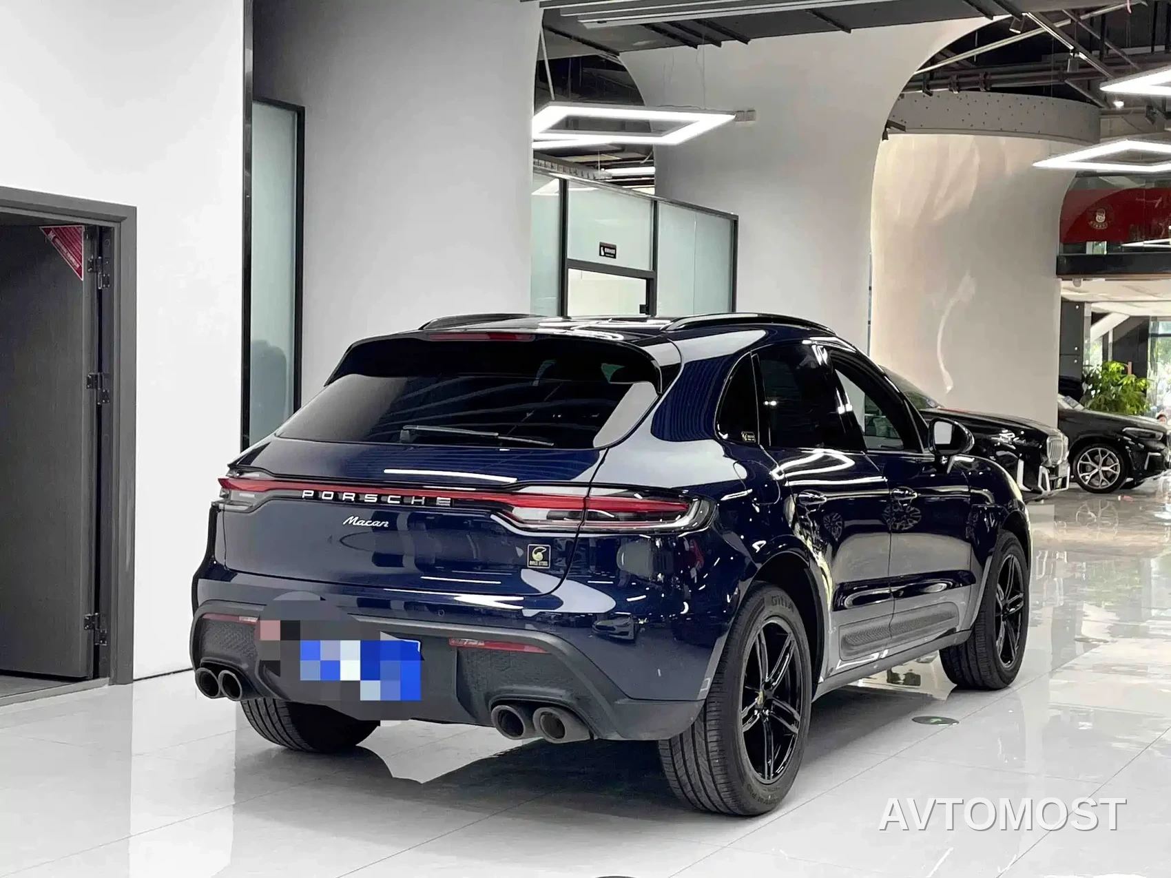 Porsche Macan 2022 Macan 2.0T — фото 6