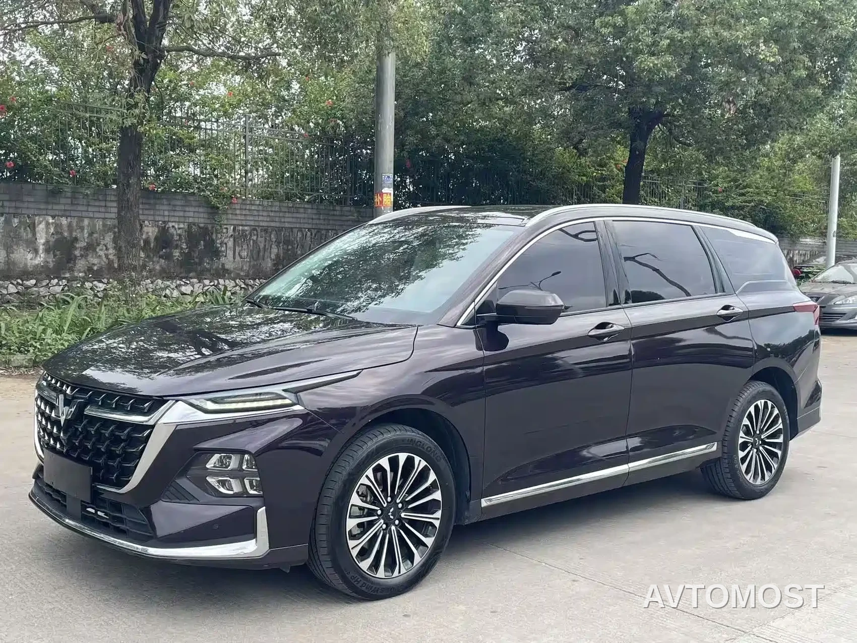 Wuling Victory 2023 2.0L DHT Luxury Edition — фото 1