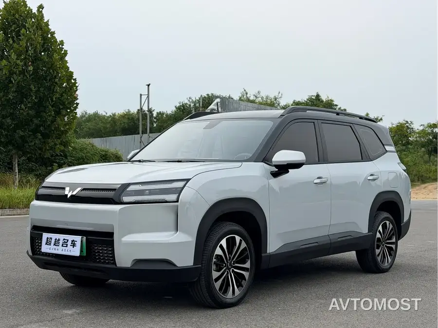 Wuling Motors Starlight 560 NEV 2025 Model Pure Electric Version 5-seater