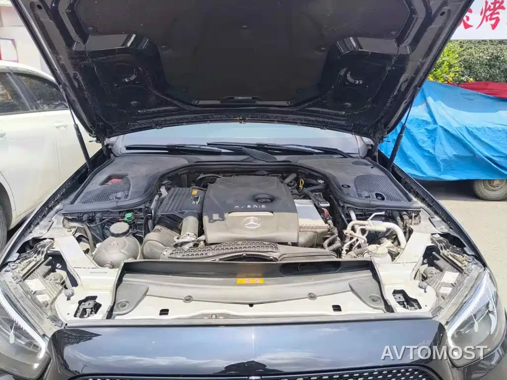 Mercedes-Benz E-Class New Energy 2022 Facelift II E 350 e L Plug-in Hybrid Sports Sedan — фото 3