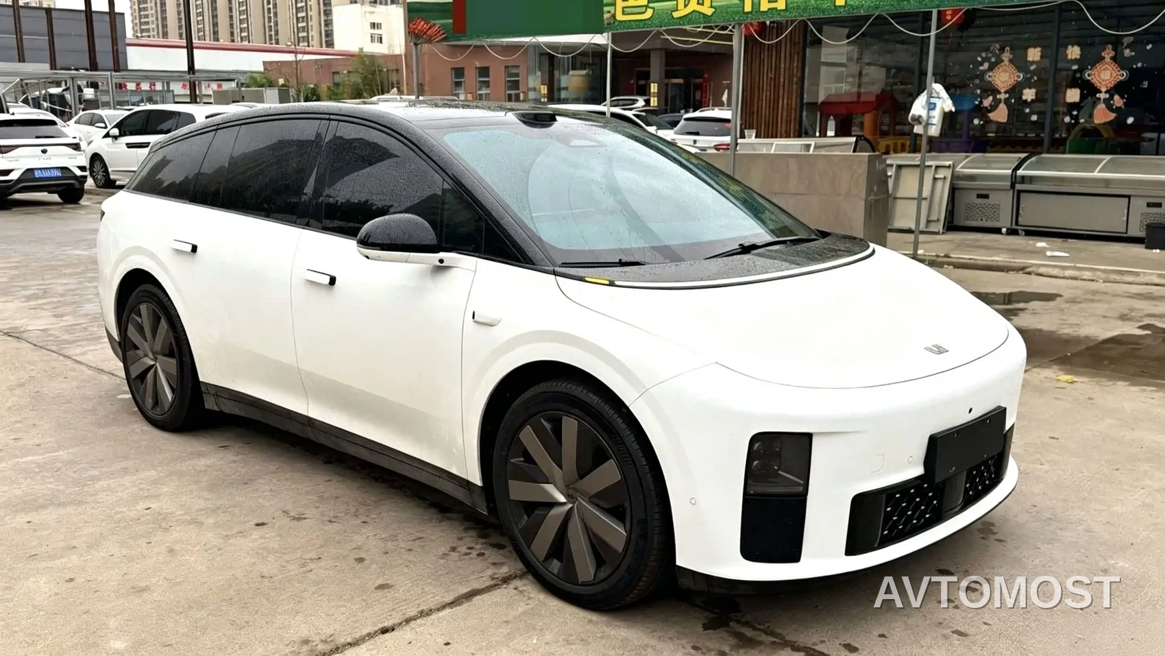 Li Auto i6 2025 2WD Base Model — фото 2