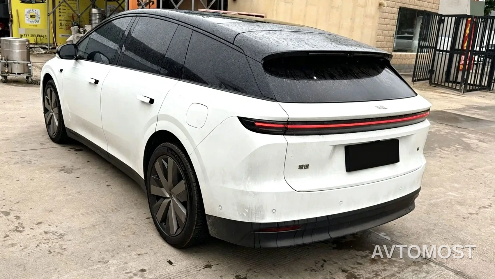 Li Auto i6 2025 2WD Base Model — фото 15