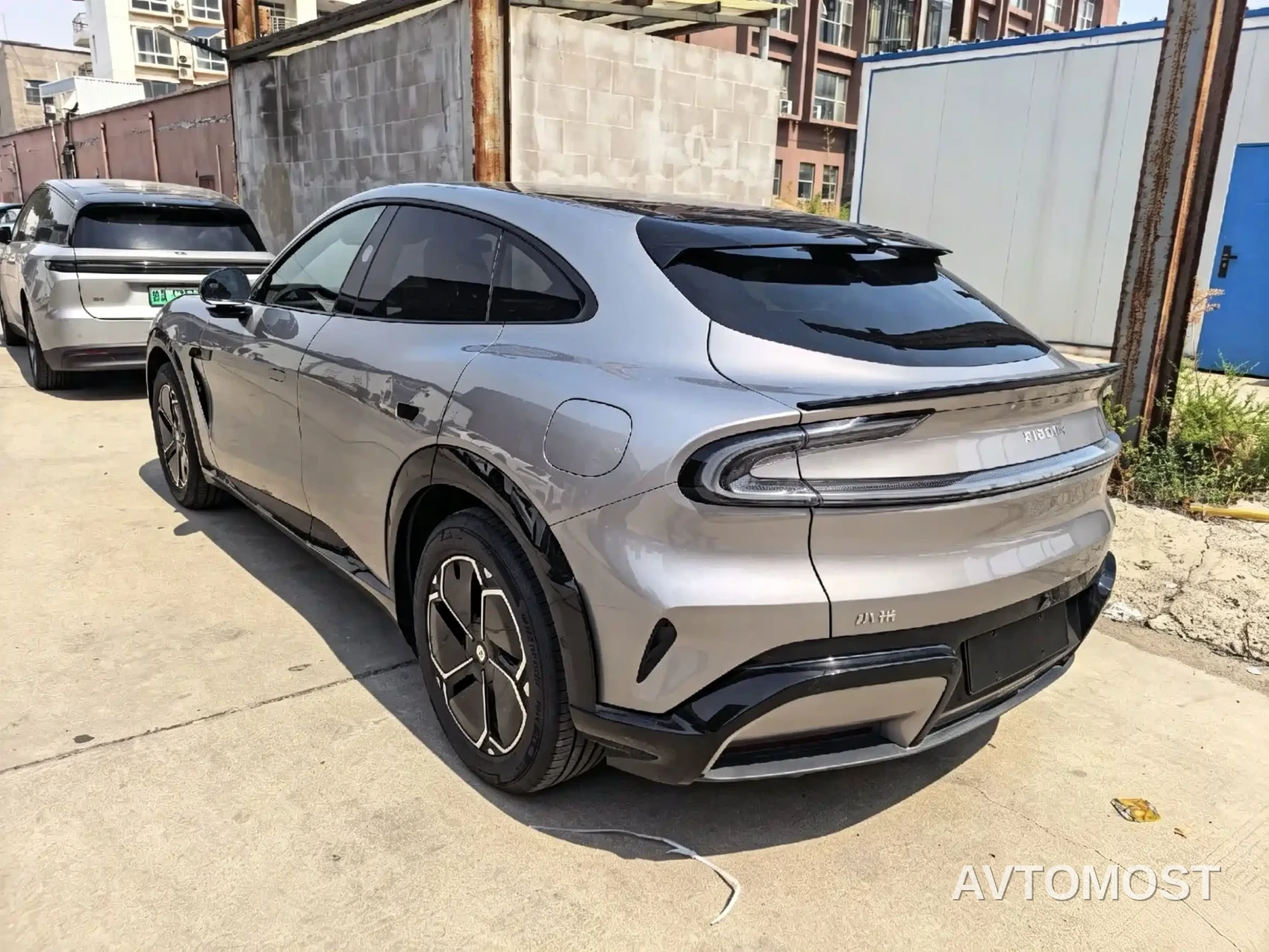 Xiaomi YU7 2025 Extended Range RWD Edition — фото 12