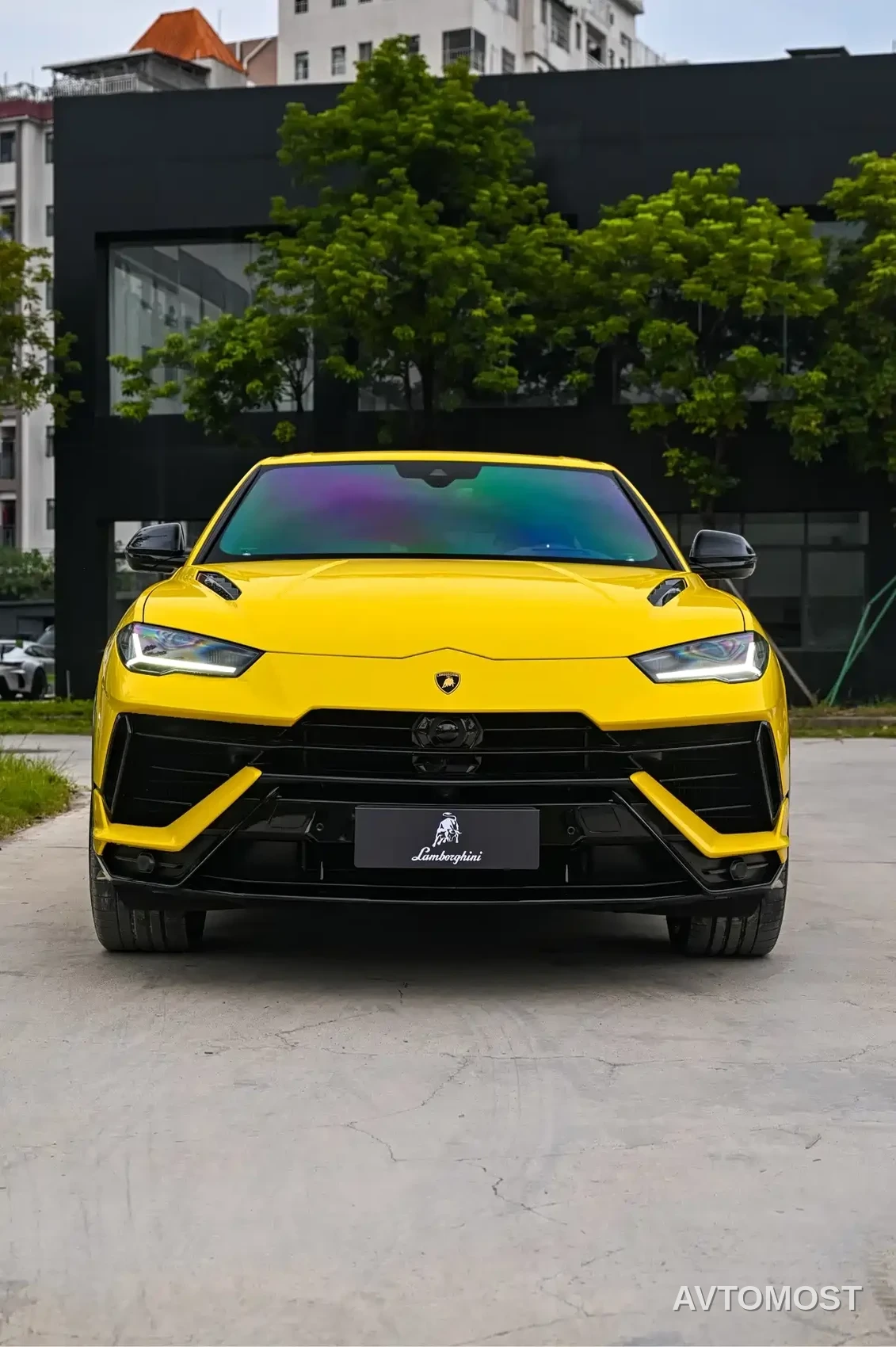 Lamborghini Urus 2023 4.0T V8 S — фото 3