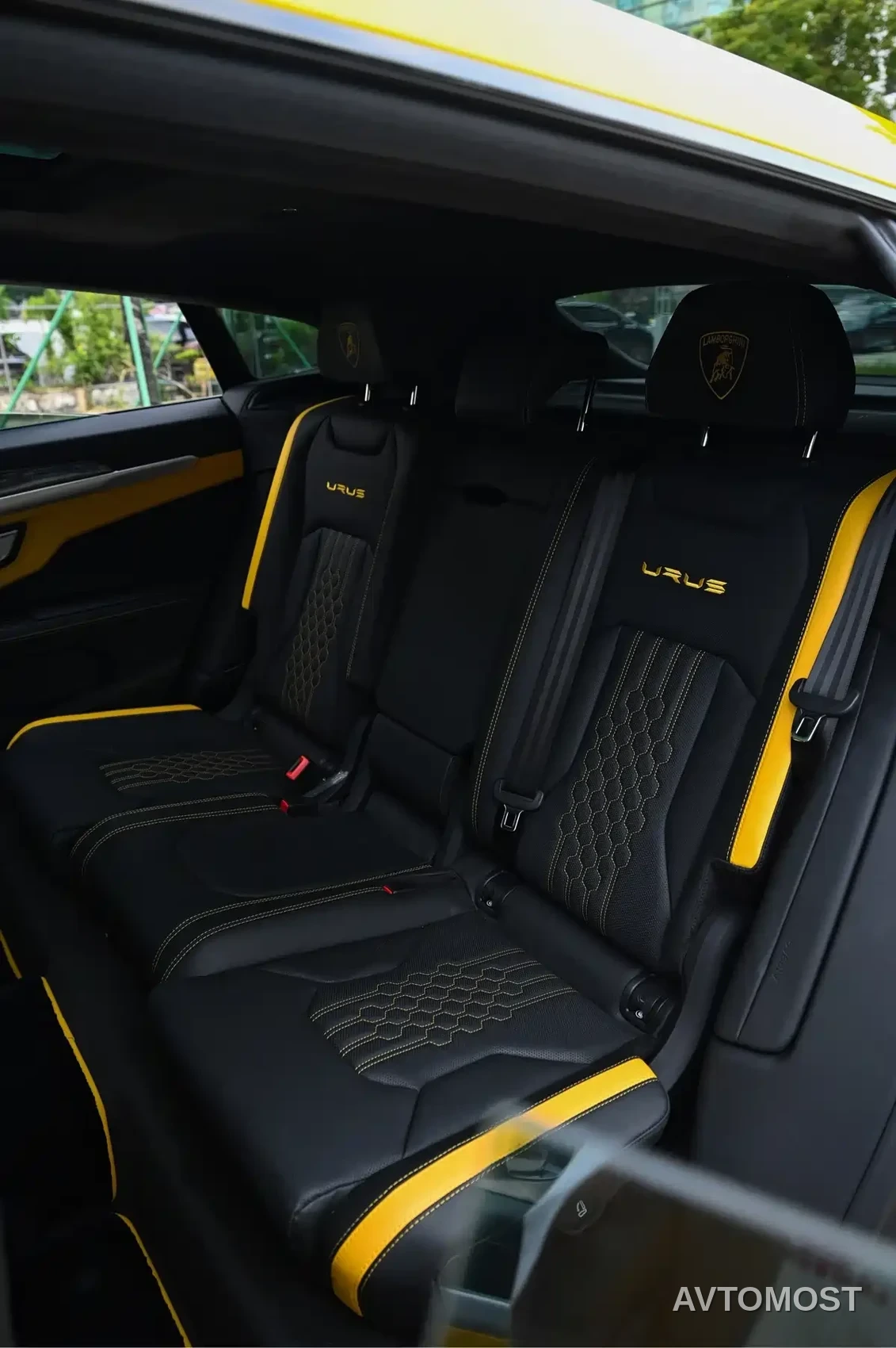 Lamborghini Urus 2023 4.0T V8 S — фото 7