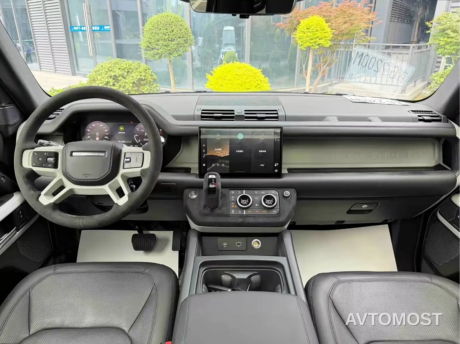 Land Rover Defender 2023 Model 90 3.0T P400 XS — фото 10