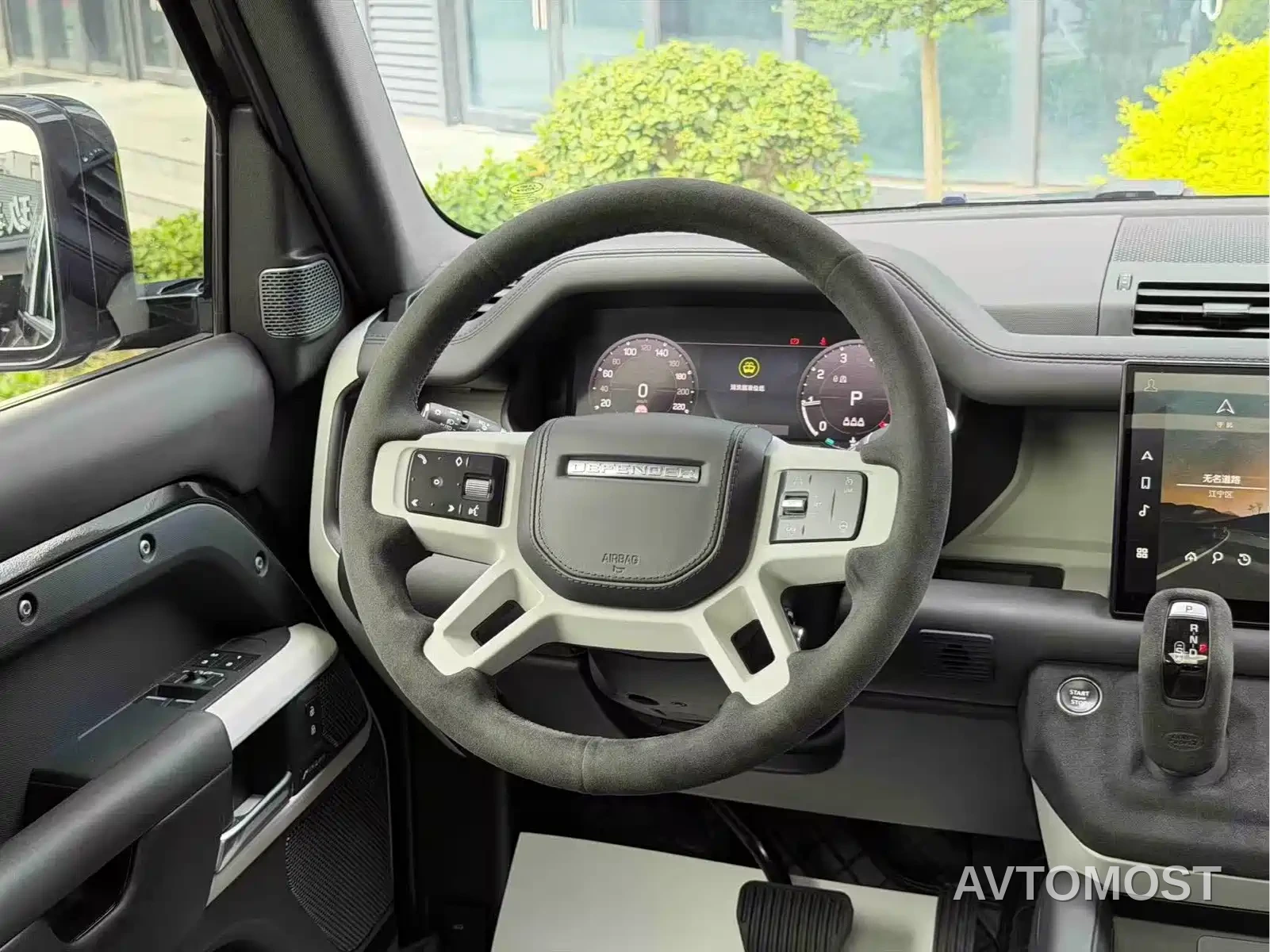 Land Rover Defender 2023 Model 90 3.0T P400 XS — фото 11