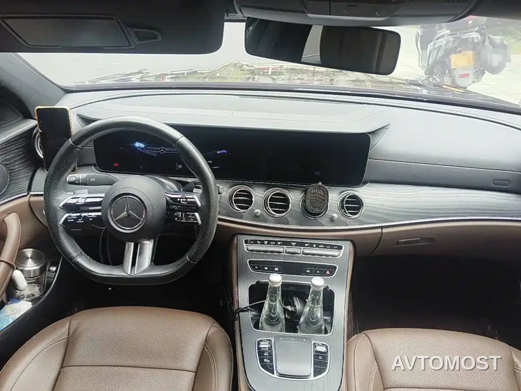 Mercedes-Benz E-Class New Energy 2023 E 350 e L Plug-in Hybrid Sport Sedan — фото 11