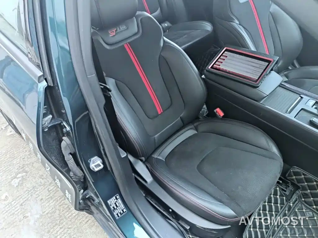 Ford Mondeo 2023 1.5T E-Hybrid ST-Line — фото 24