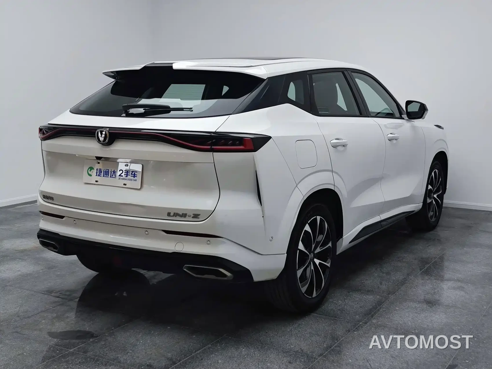 Changan UNI-Z New Energy 2024 Blue Whale Smart Electric iDD 125km Excellence Model — фото 6
