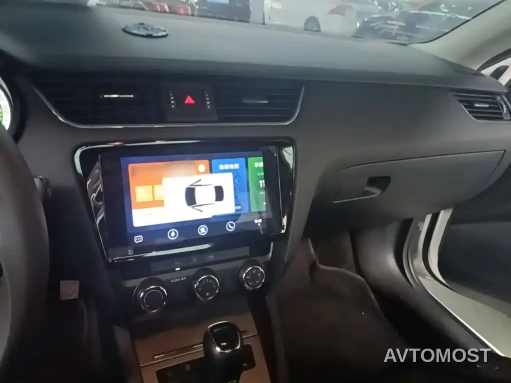 Škoda Octavia 2020 1.5L Automatic Smart Luxury Edition — фото 8