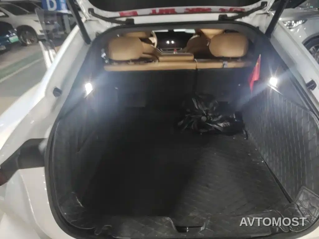 Roewe Rising Auto F7 2023 Long Range Edition — фото 22
