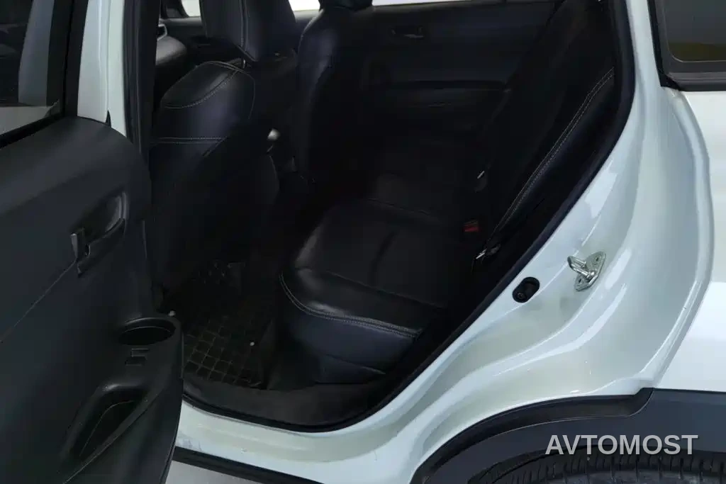 Toyota Corolla Cross 2024 2.0L Smart Hybrid Dual Engine Pioneer Edition — фото 11