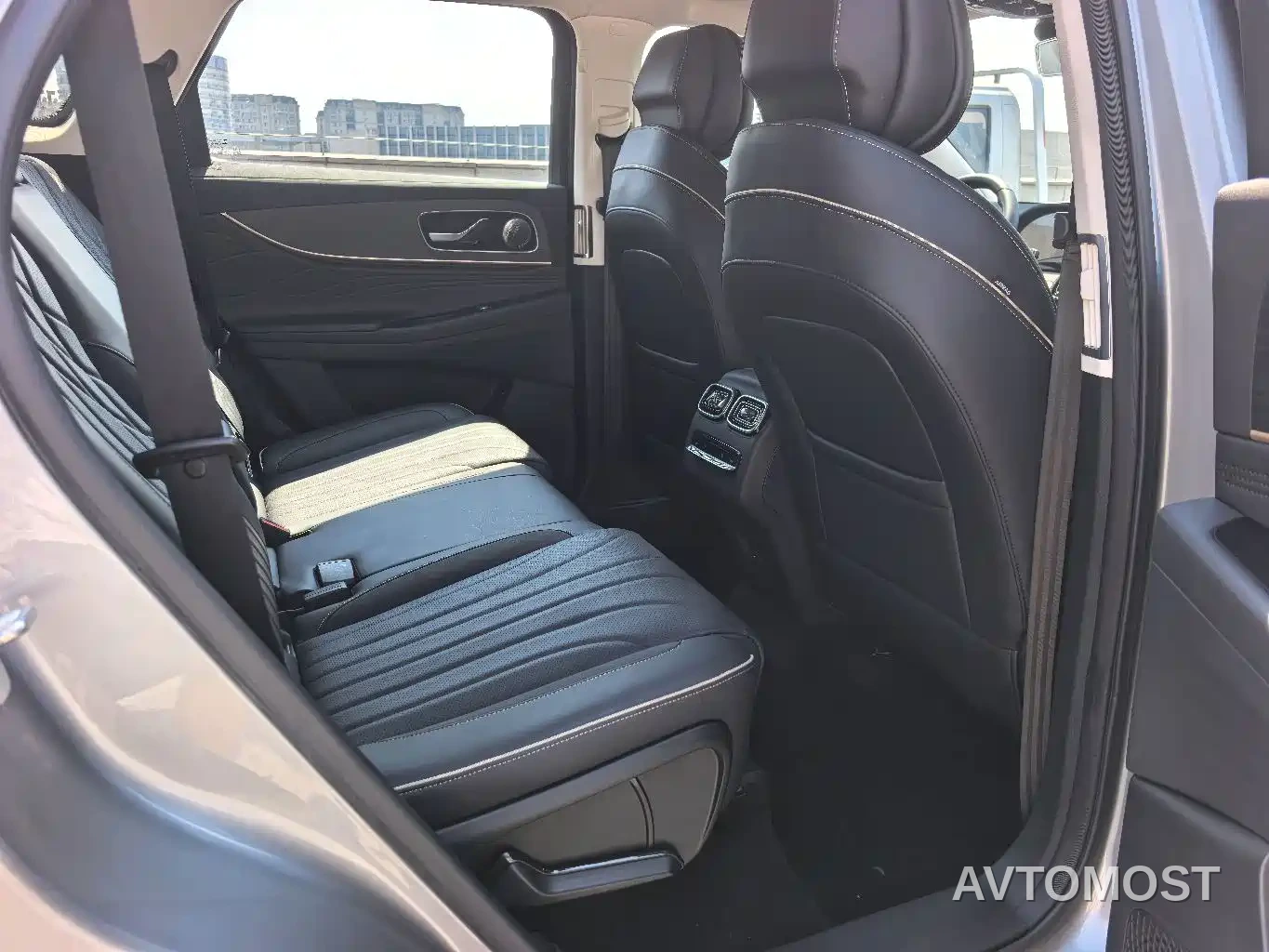 Chery Tiggo 9 2023 2.0T DCT 2WD Luxury 5-Seater — фото 10