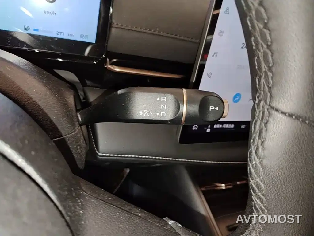Baojun Yunhai 2024 140km Plug-in Hybrid — фото 13