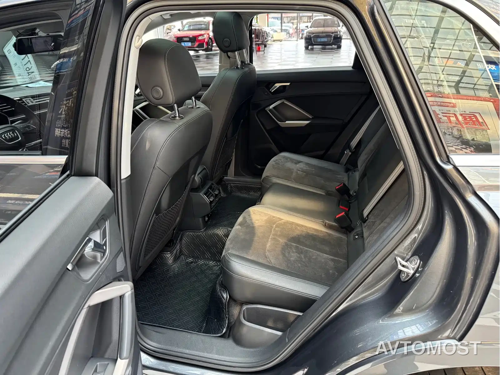 Audi Q3 2023 35 TFSI Fashion Dynamic (1.4T) — фото 13