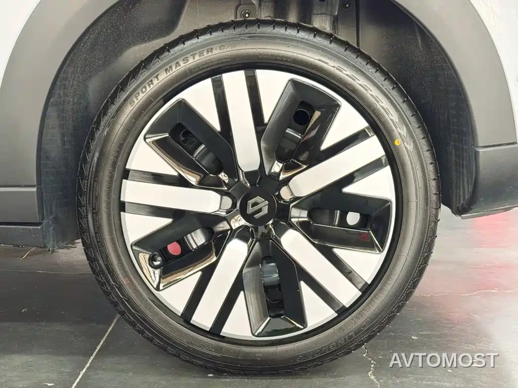 Leapmotor A10 2026 Model 400km Range — фото 13
