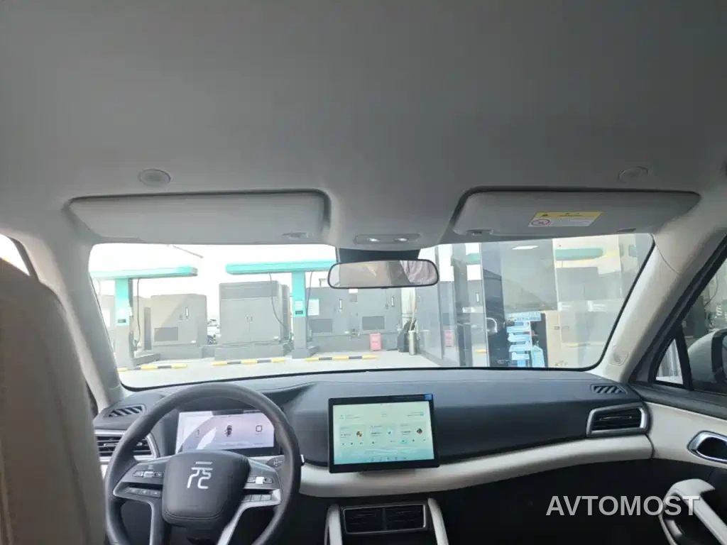 BYD Yuan UP 2025 Model 301KM Navigator — фото 14