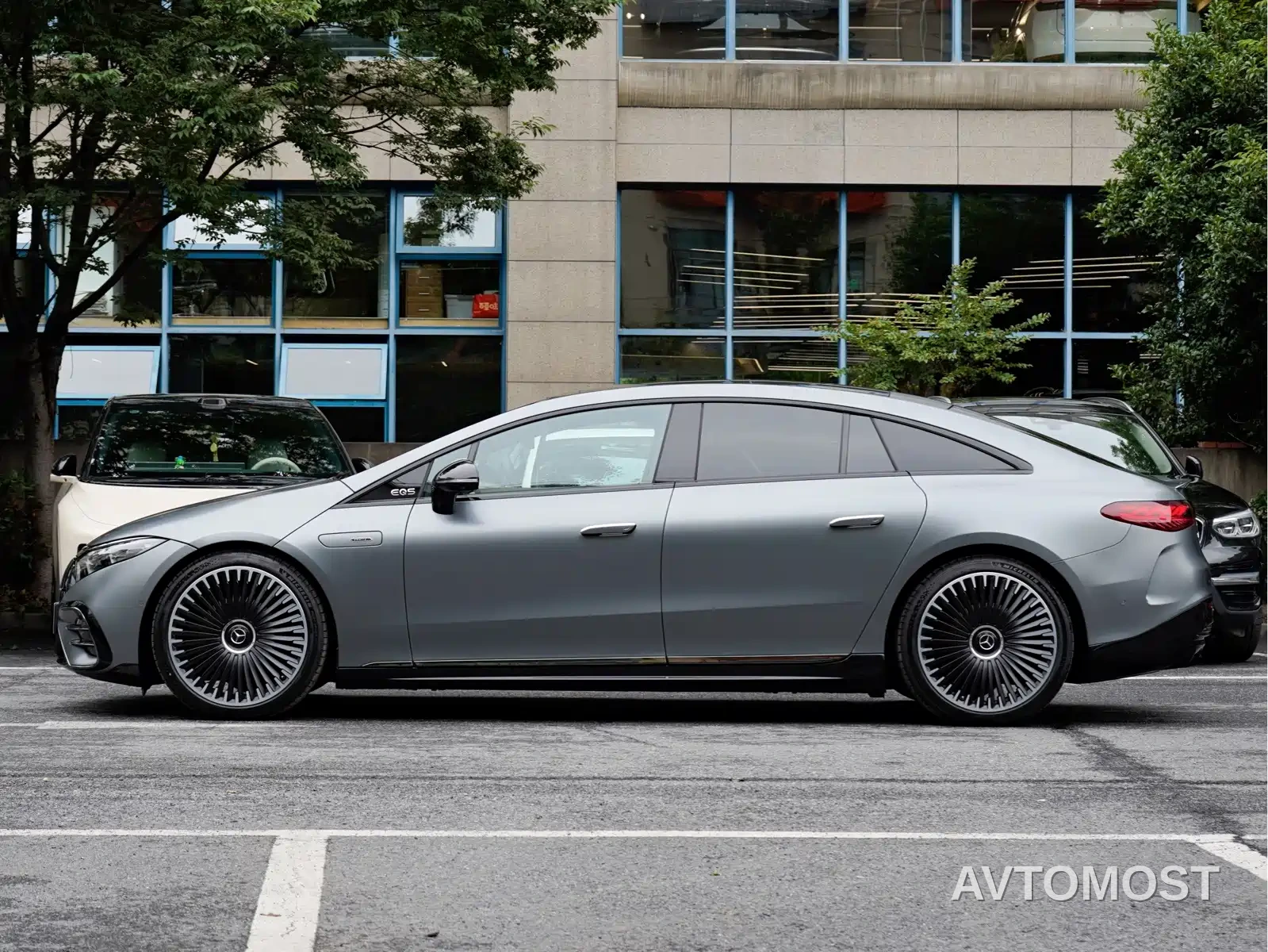 Mercedes-Benz EQS AMG 2023 AMG EQS 53 4MATIC+ — фото 3