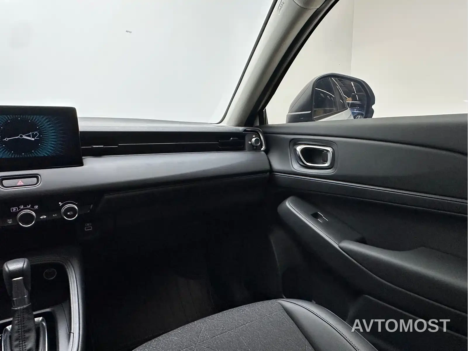 Honda Vezel 2023 1.5L CVT Technology Edition — фото 15