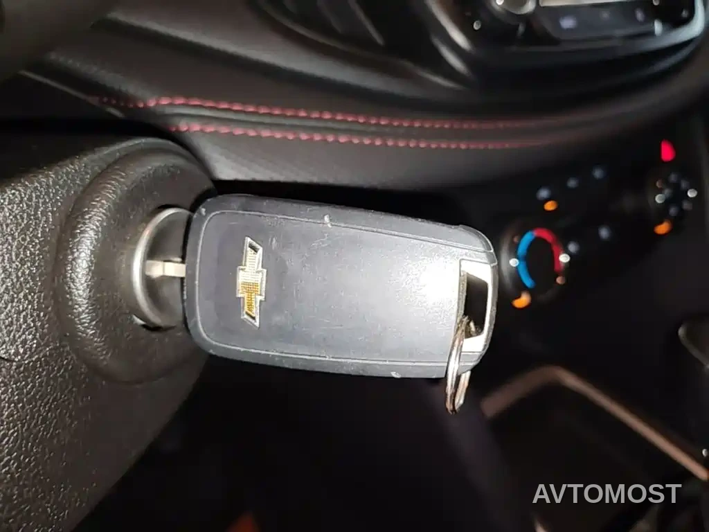 Chevrolet Monza 2022 Mild Hybrid RS 330T Automatic Comfort Edition — фото 5