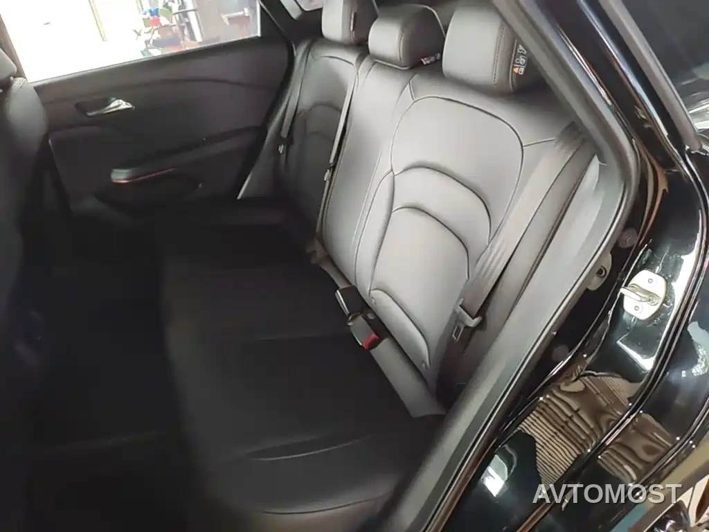 Chevrolet Monza 2022 Mild Hybrid RS 330T Automatic Comfort Edition — фото 12