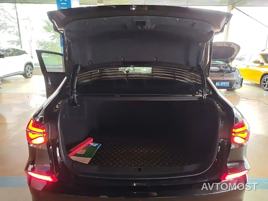 Chevrolet Monza 2022 Mild Hybrid RS 330T Automatic Comfort Edition — фото 14