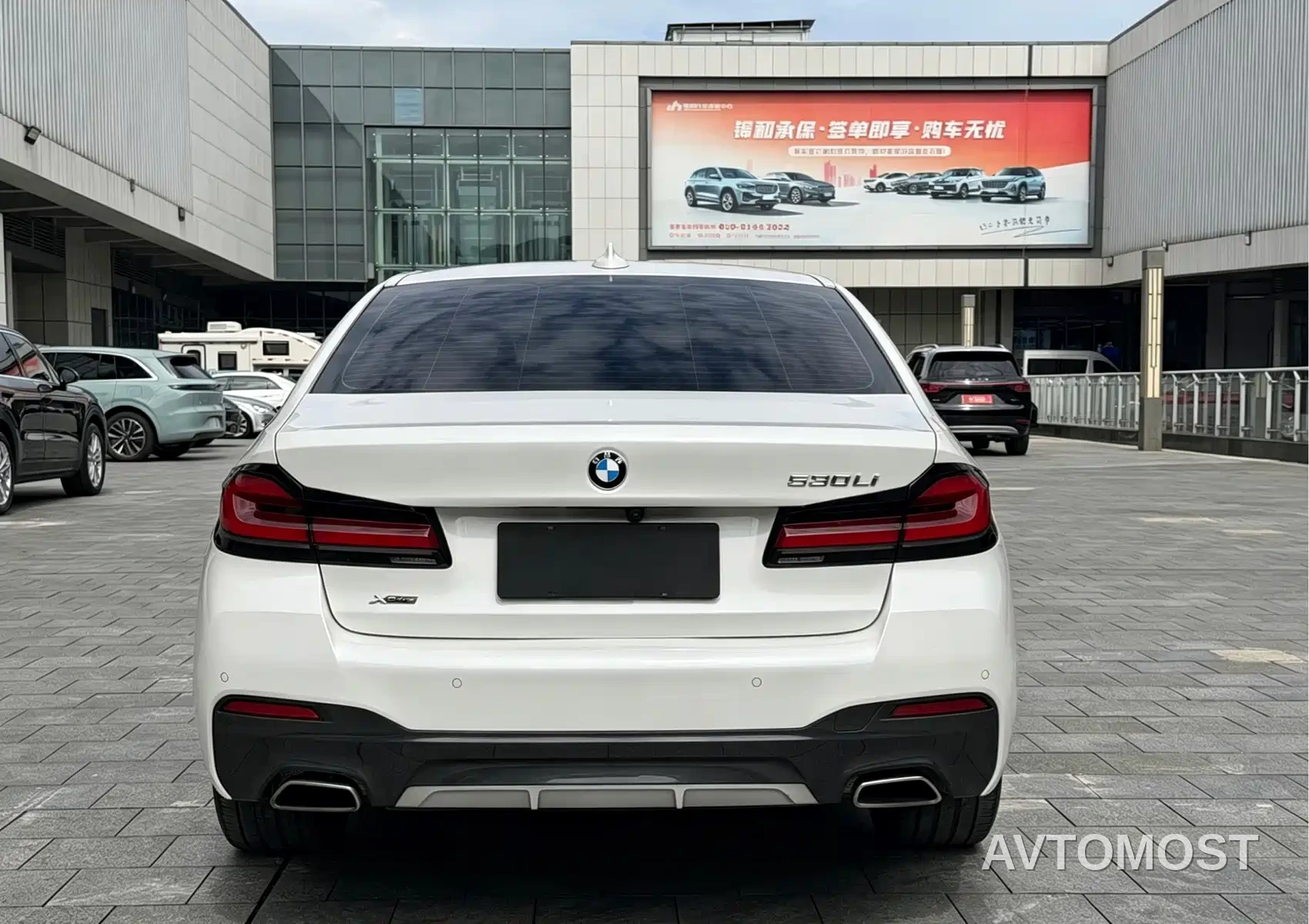 BMW 5 Series 2022 530Li xDrive M Sport Package — фото 11
