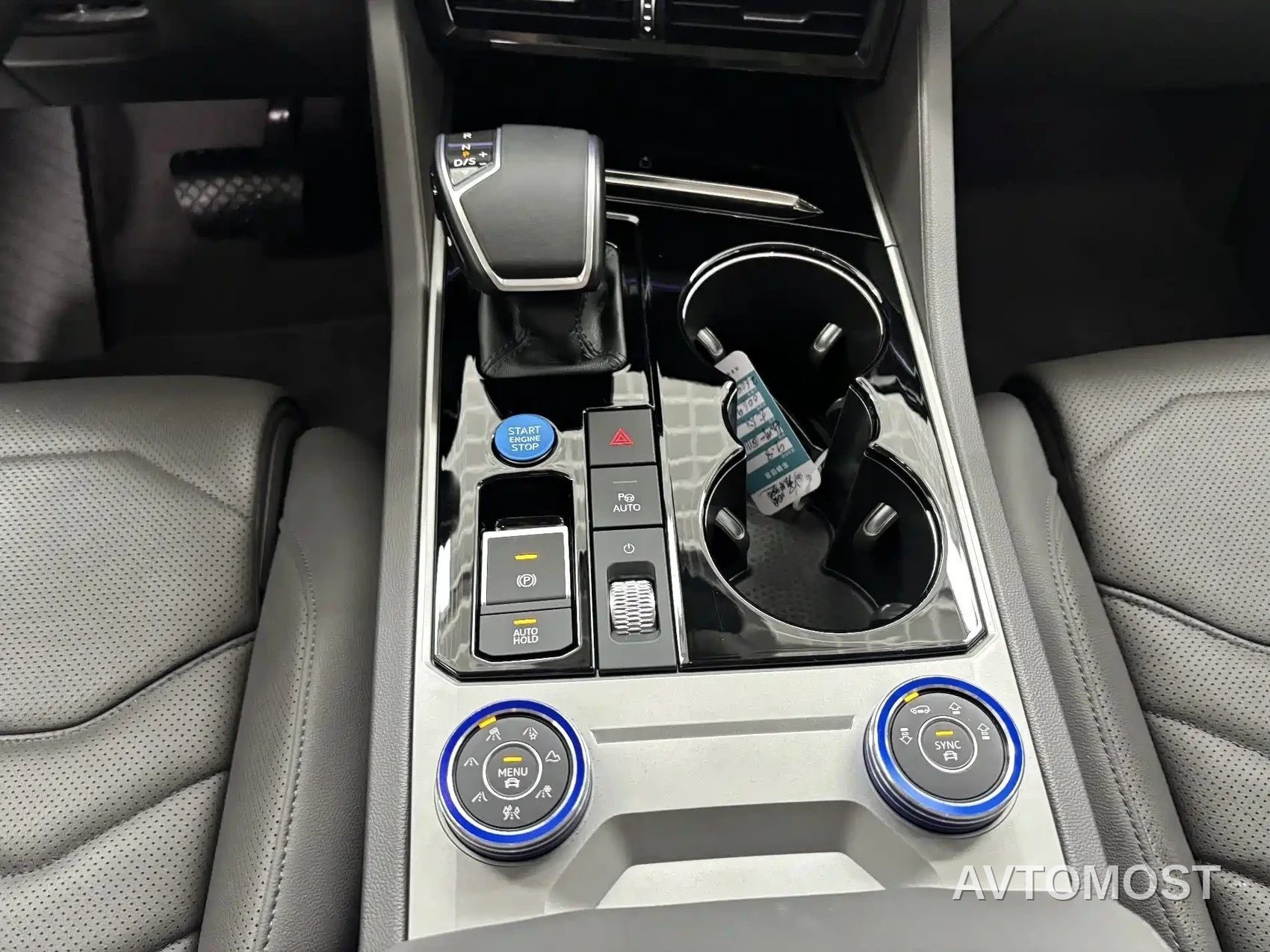 Volkswagen Touareg 2022 3.0TSI Rui Xiang Edition Gloss Black Sport Package — фото 11