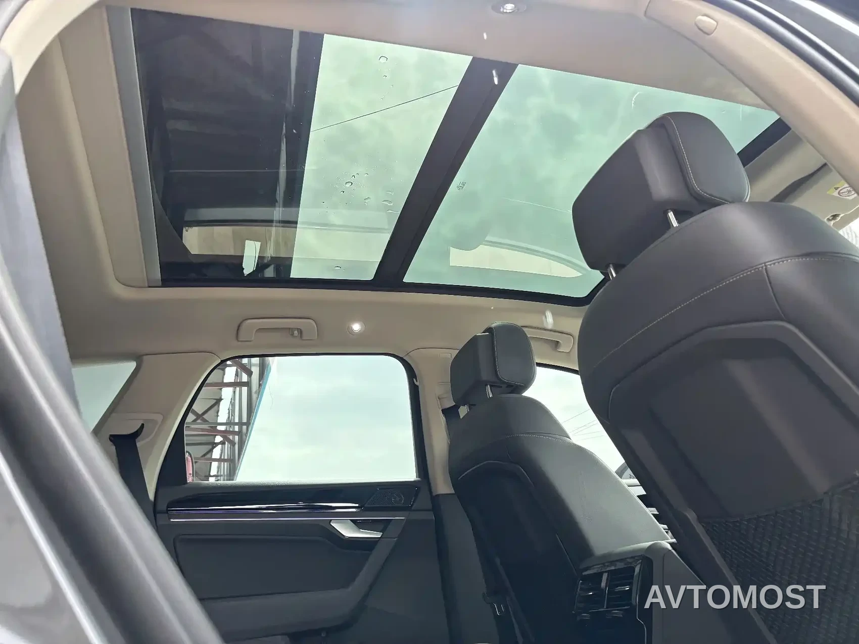 Volkswagen Touareg 2022 3.0TSI Rui Xiang Edition Gloss Black Sport Package — фото 19