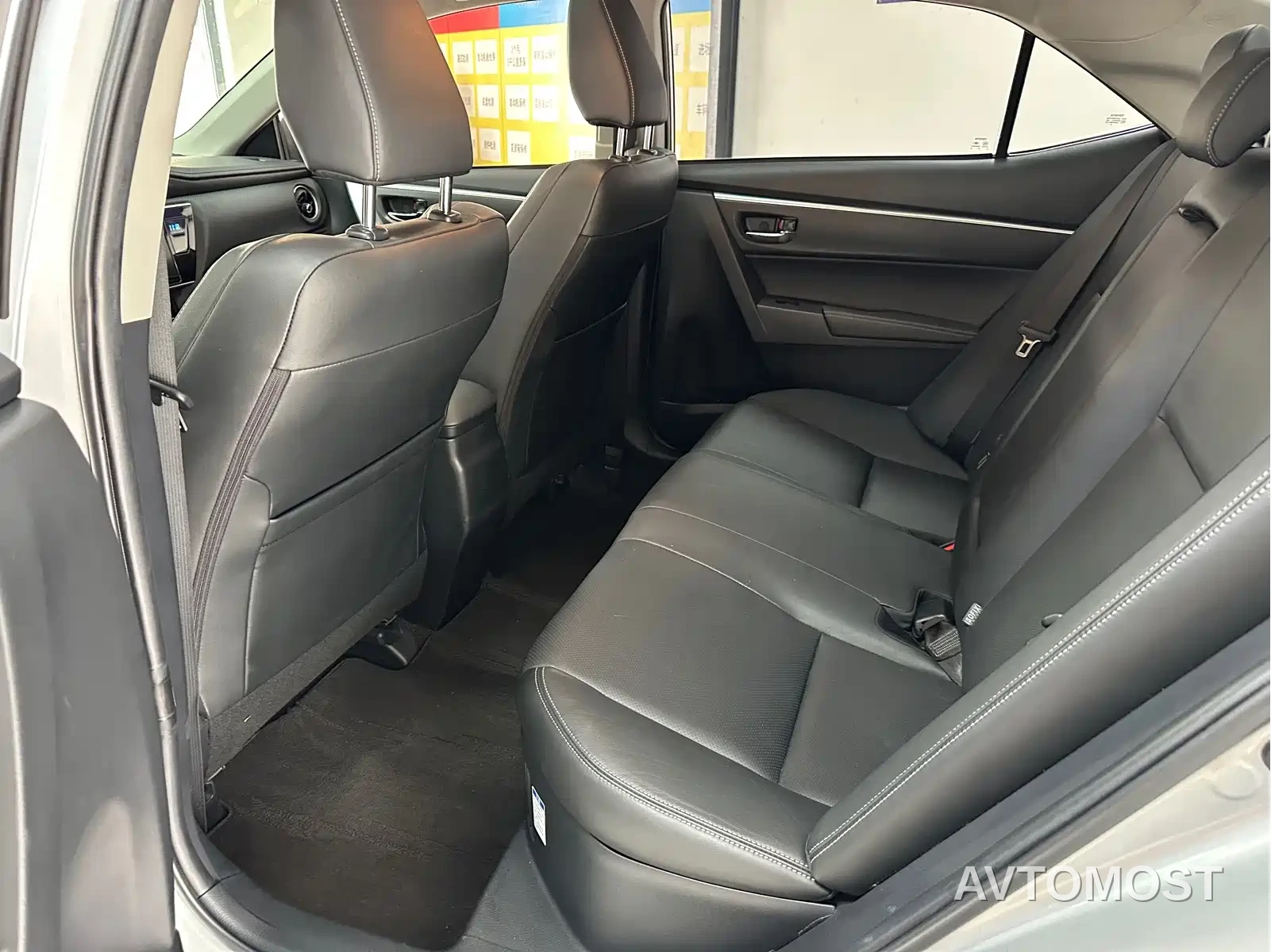 Toyota Levin Twin Engine E+ 2019 1.8PH V E-CVT Luxury Edition — фото 5