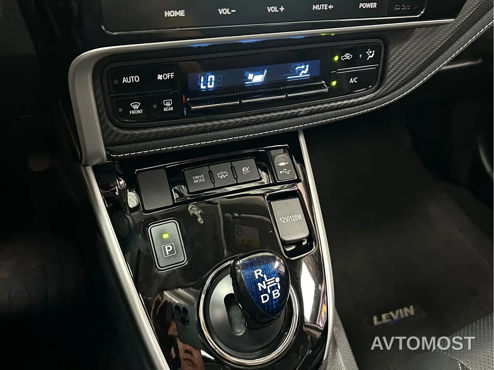 Toyota Levin Twin Engine E+ 2019 1.8PH V E-CVT Luxury Edition — фото 10