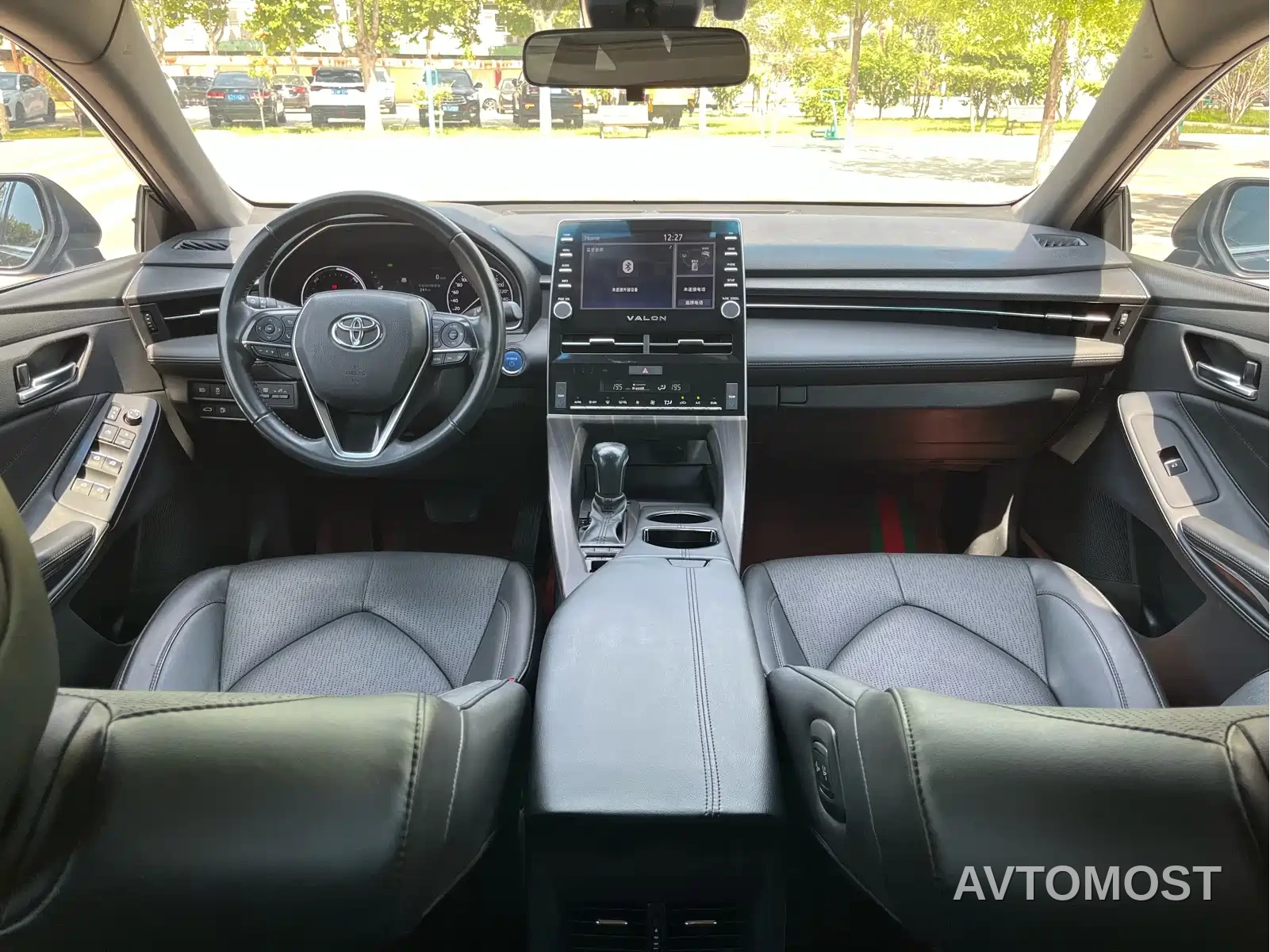 Toyota Avalon 2019 Hybrid 2.5L Luxury Edition China VI — фото 9