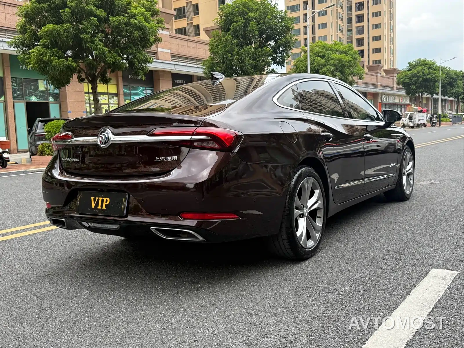 Buick LaCrosse 2022 Avenir First Edition — фото 6