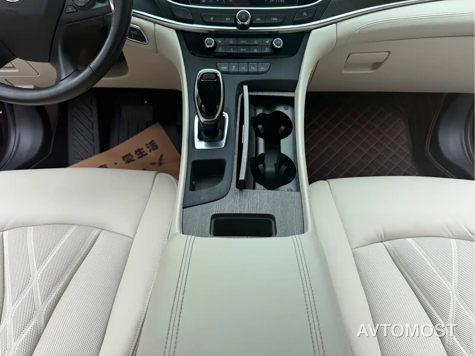 Buick LaCrosse 2022 Avenir First Edition — фото 10